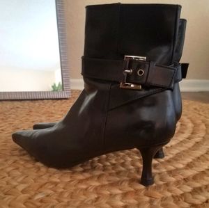 STUART WEITZMAN ANKLE BOOTS